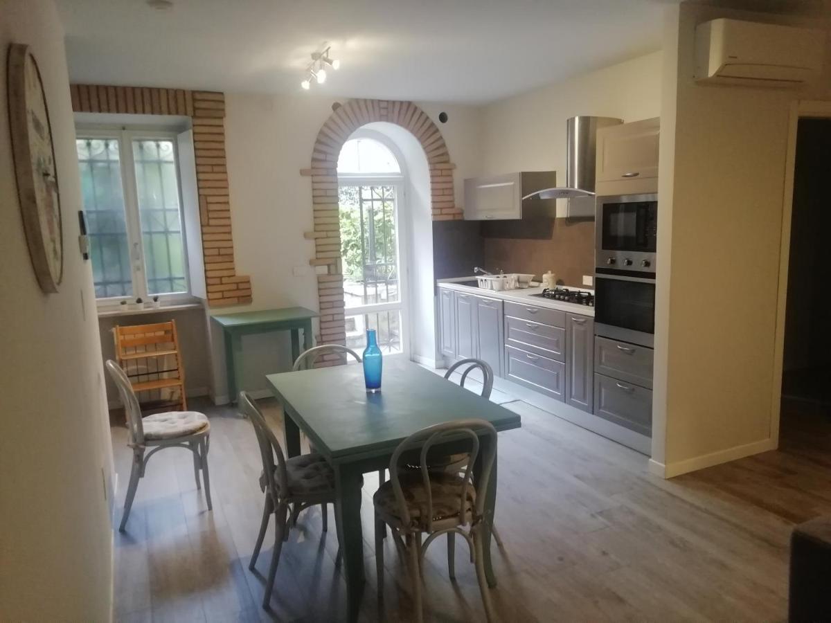 Appartamento Emma E Silvio Desenzano del Garda Exterior foto